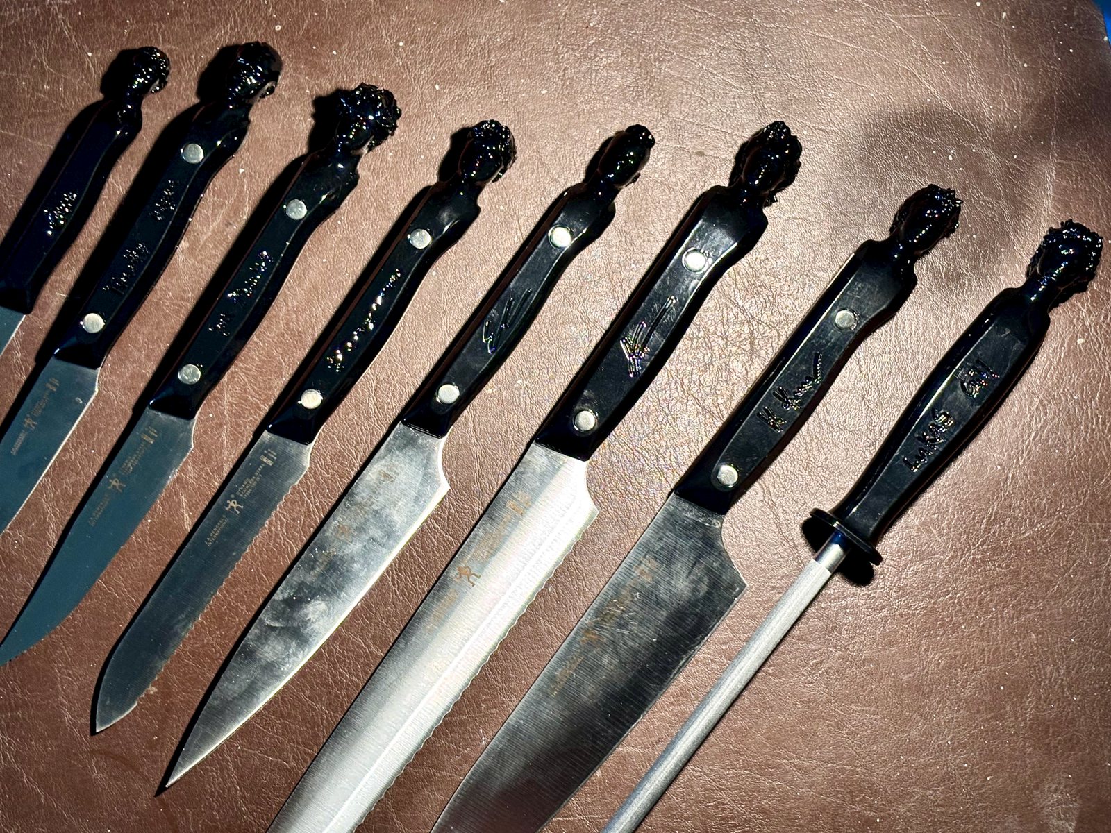Full set, blades down
