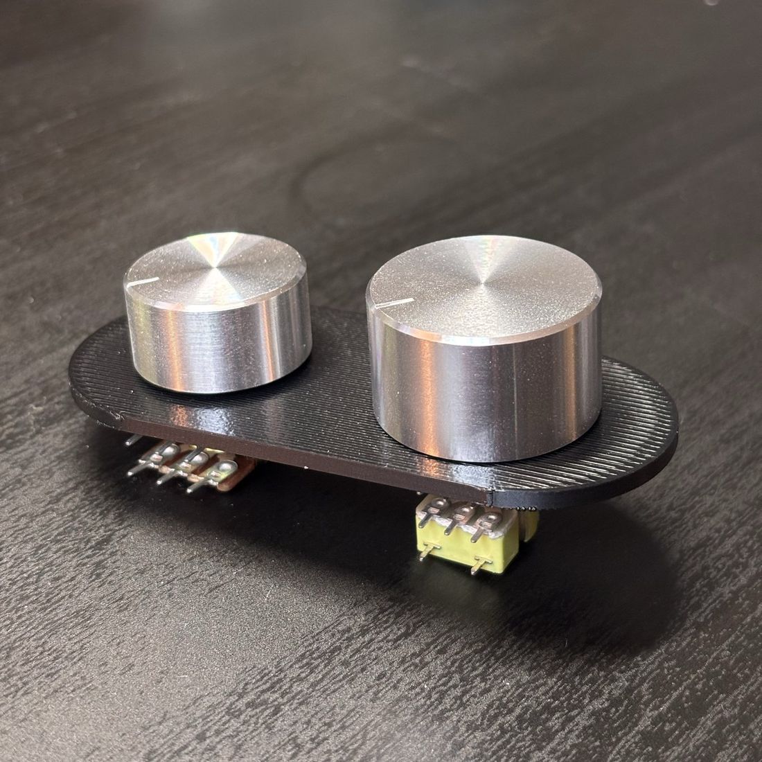 MC_01 build archive: Control knobs