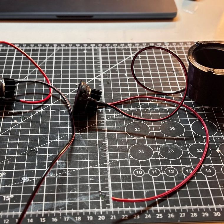 Tweeter pod, disassembled, wiring