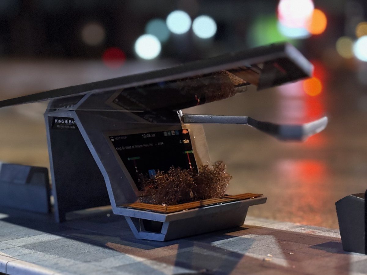 Bus shelter: night · bench
